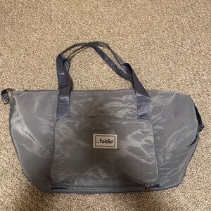 Foldie Women's Travel Bag in Sleek Gray